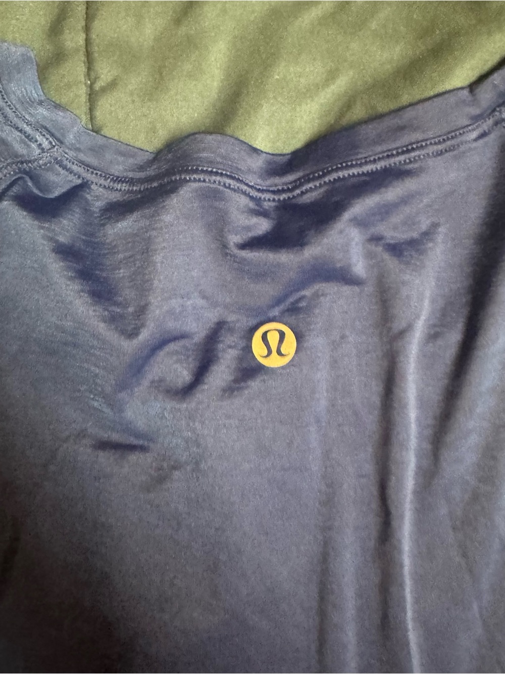 Lululemon open up tie back t - Picture 4 of 4